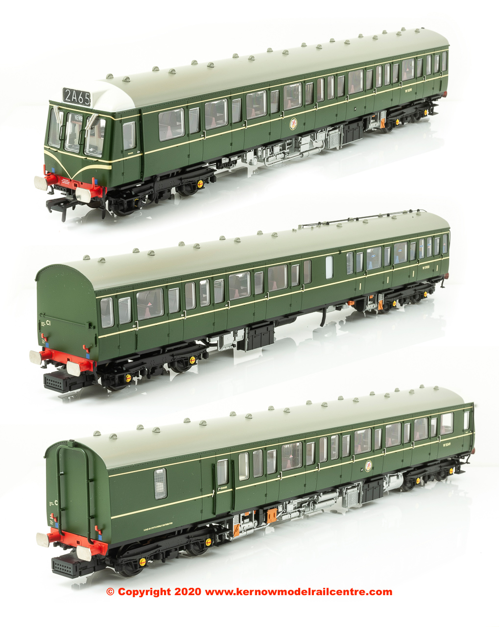 35 500SF Bachmann Class 117 3 Car DMU In BR Green Speed Whiskers